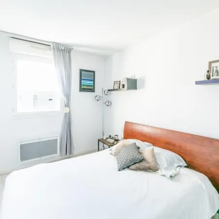 Nice Design Apt With Balcony In Bordeaux Apartment