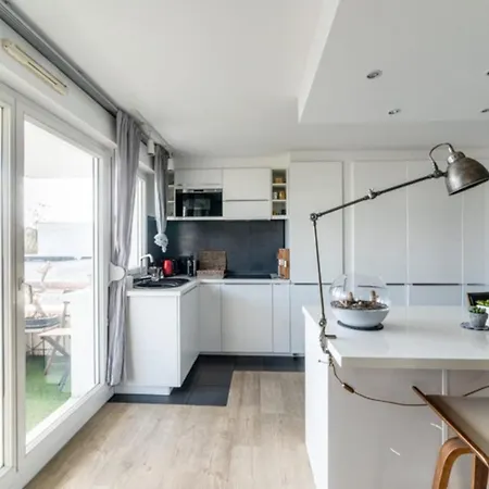 Apartment Nice Design Apt With Balcony In Bordeaux *