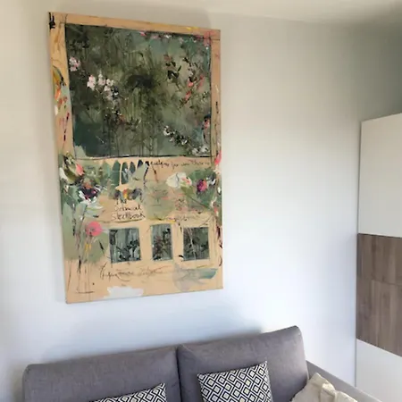 Apartment Nice Design Apt With Balcony In Bordeaux Bordeaux